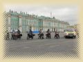 007gruppenbild_in_petersburg_vor_dem_winterpalast..jpg